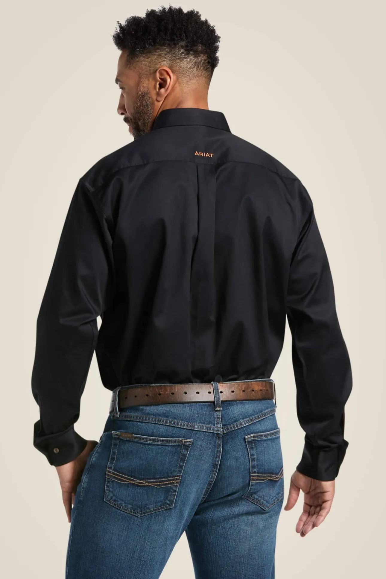 Ariat Black Solid Twill Classic Fit Shirt