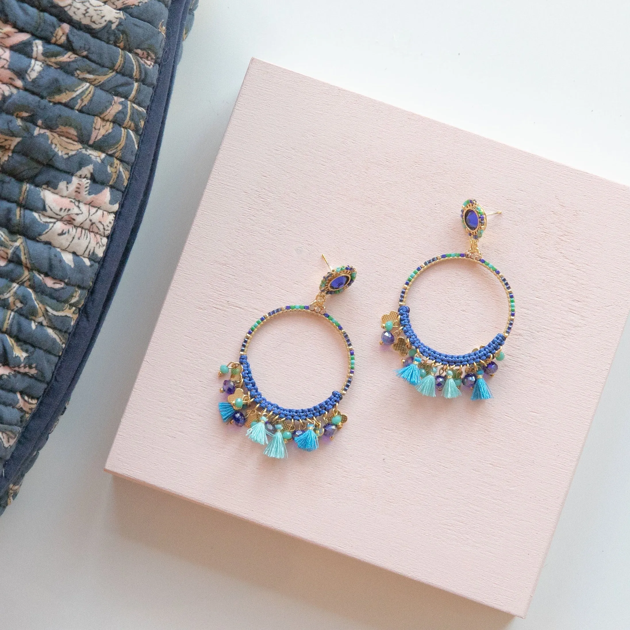 Hypnochic Earring with Tassels Blue