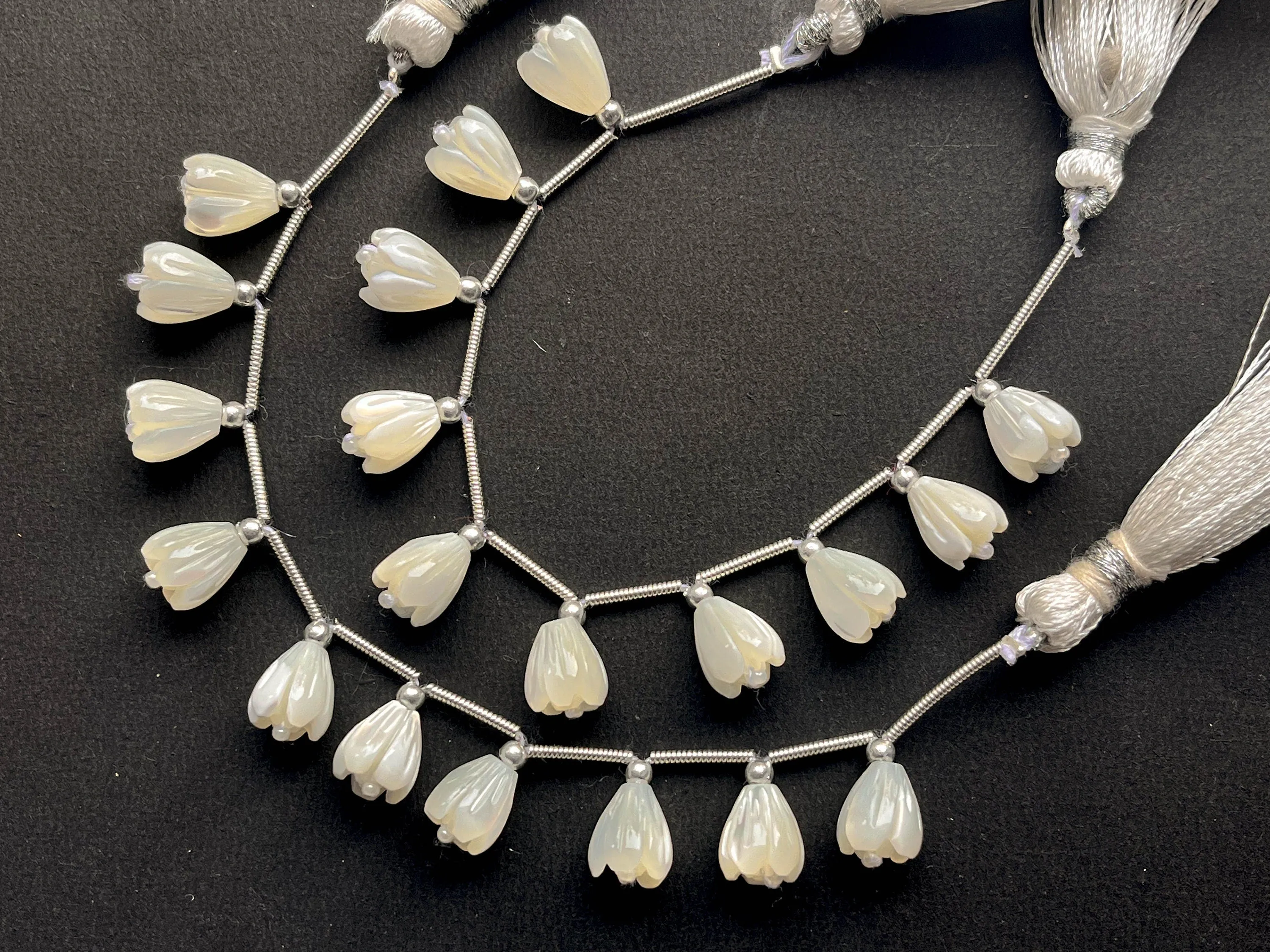 Mother of Pearl Flower Carved Beads