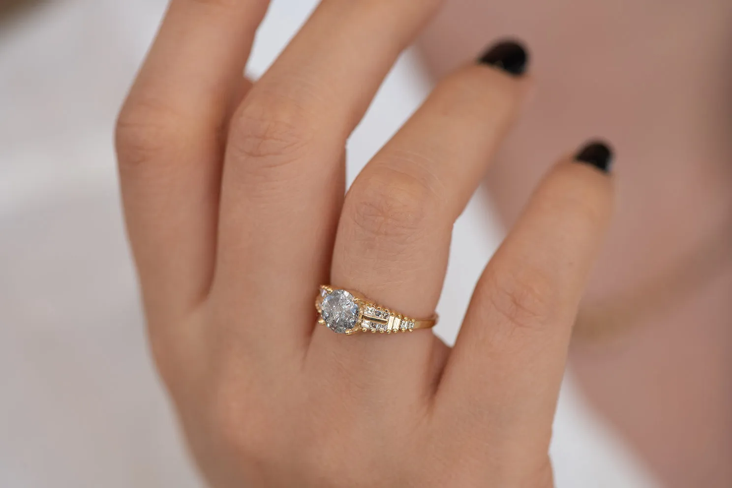 One Carat Diamond Ring with a Snowy Diamond