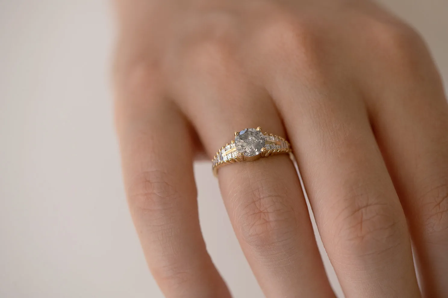 One Carat Diamond Ring with a Snowy Diamond