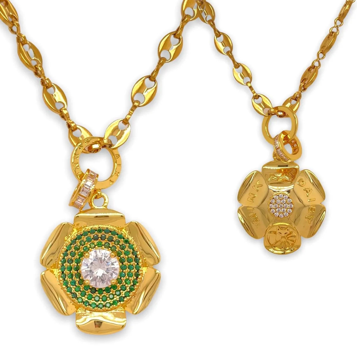 Queens Classic Daisy Necklace