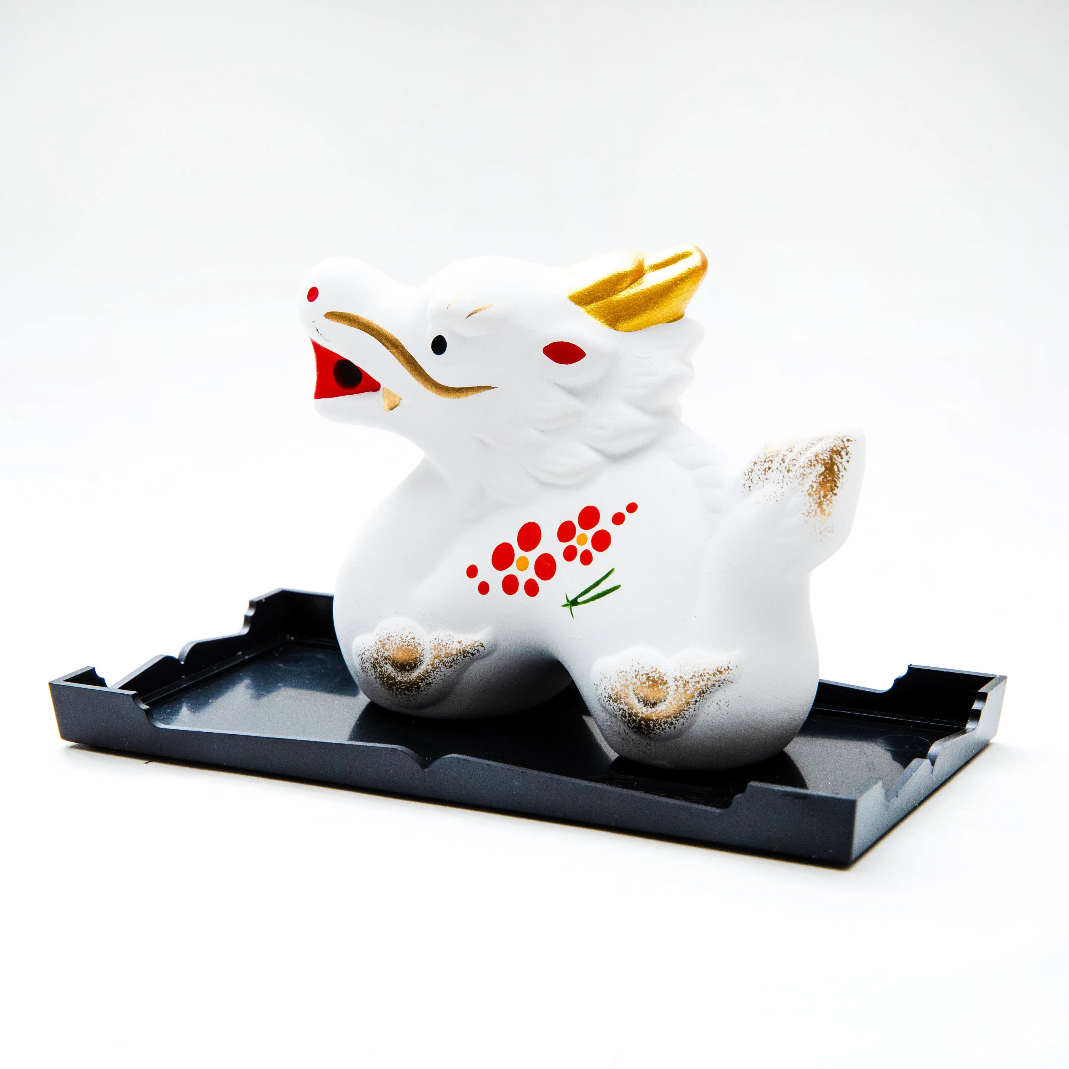 Yakushigama Ceramic Dragon with Evil-Banishing Arrow